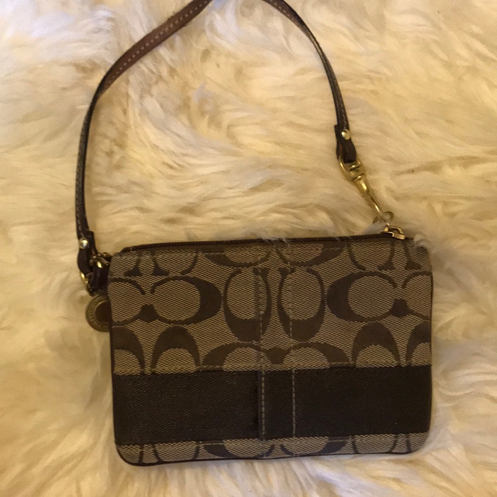 Coach wristlet - Picture 6 of 8